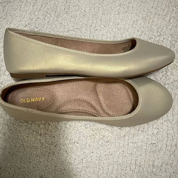 NWOT- Old Navy - 9 Cream Shimmer Ballet Flats - Picture 2 of 5